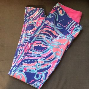 Gently used lilly leggings